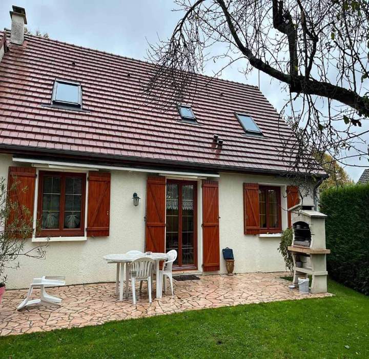 Façade maison avant ravalement Seine-et-Marne